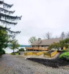 Unwind in Lakeside Luxury:Private House,Dock,Views, Kayaks - Auburn/Skaneateles