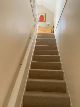 House above the beach sleeps 4 with private parking Отели в г. Вулакомб