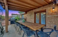 NEW Mountain View 4 BDRM Home with Pool & Spa, right on a Golf Course