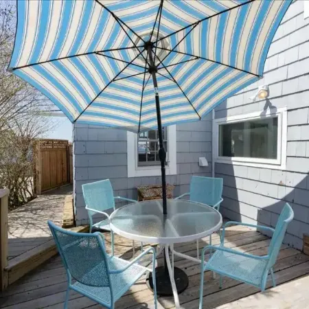 3BR/2 BA Harborside Home · Fenced Backyard+Grill · Ocean Views