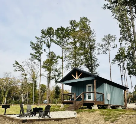 Brand new waterfront cabin "C2"