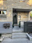 Quincy Estate 5BR/3BA for Family Stays with Fireplace Park Views & Parking