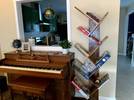 Tranquil Mid-Century on Meadow:  Joyfully and passionately created to enjoy.