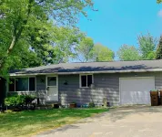 Express Gateway in Stevens Point with fully enclosed fence for backyard!