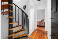 Beautiful Modern/Rustic Cottage in the heart of Lead!!!