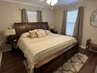 A Dream Come True Lake House  - The prettiest sunset view on the lake! Hotels in Leon County