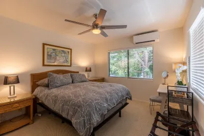 NEW LISTING Kailua-Kona 3-bedroom, 2-bath single-family home Ocean & Sunset View