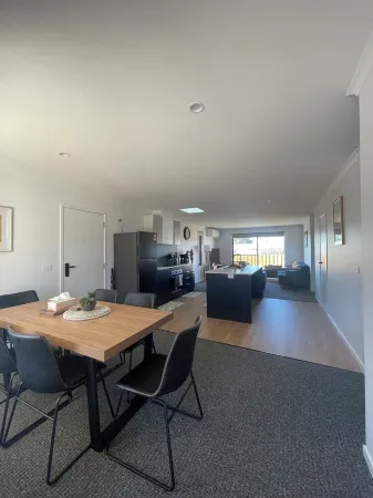 Home away from home in Brighton Отели в г. Ричмонд