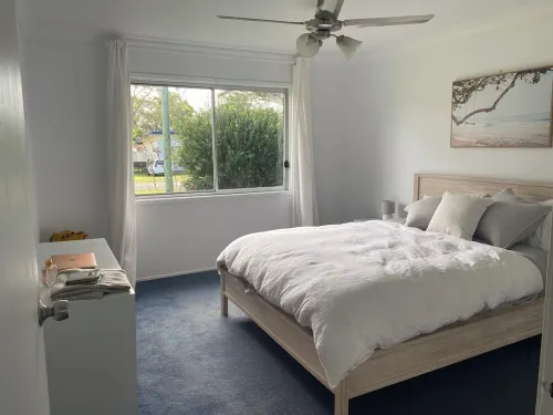 Quiet relaxing home close to beach, lake at your doorstep. Hoteles en Sussex Inlet