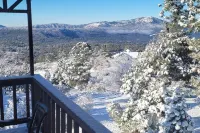 Bass Lake Heights - retreat with a million-dollar view and gateway to Yosemite.