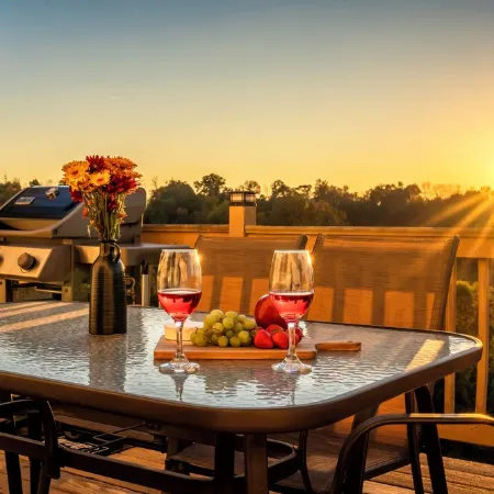 ROSELAWN RETREAT: Firepit, Gameroom, Views! Huge Gorgeous home 5 mins to the Ark