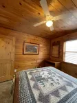 Kings Cabin on the edge of town only 1/2 mile from Current River !