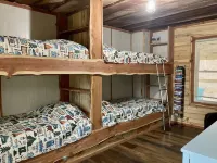 Private 14 acre Creek side Cabin and close to Lake