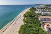 Lovely 1 Bedroom Steps from the Beach