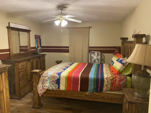 Spacious 4 Bedroom Home near Buffalo River and Scenic Hwy 7 Motorcycle Route