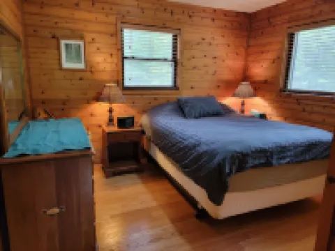 Amazing location in Irons Michigan is the fabulous Cool Creek Chalet.