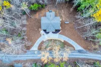 Ellijay Escape: Hot Tub, Fireplace, Peaceful Views