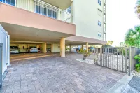 Beachfront condo in Madeira Beach directly across from Johns Pass Village