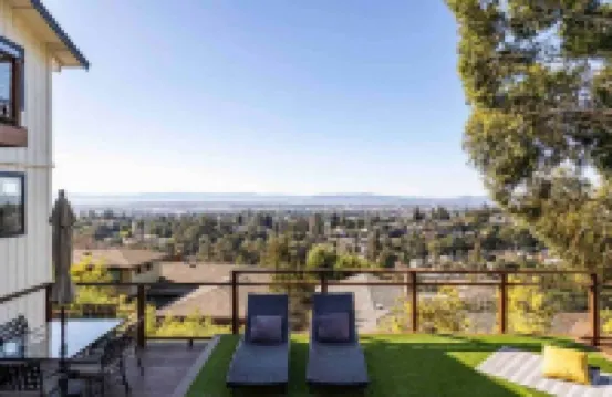 Main House + Guest Unit! 5 Bed / 3.5 Bath, Oakland Hills