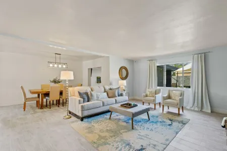 Kern Beach Отели рядом с достопримечательностью «Университет Техас в Эль-Пасо»