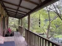 Jacaranda Cottage @ Hidden Valley Retreat Cottages Hotels in Grose Vale