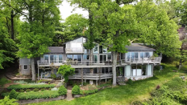 Large Vacation Rental Chalet Mountain Views 6 BR