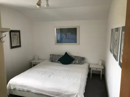 Vacation apartment with lake view and close to the ski slopes