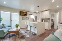 On the sand! Cozy spot with pets welcome!