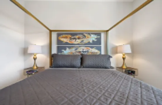 Luxe Montrose Retreat with Heated Pool/Spa, King Beds and Mini-Golf