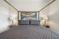 Heated Pool. Hot Tub. King Beds. Backyard W/Grill. 2 Living Rooms. Garage