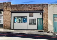 Spacious 2-story Apt on Carolina Ln w/mural! Right in the heart of Downtown AVL