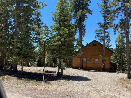 Fire pit! Cedar Haven Cabin - Between Bryce and Zion