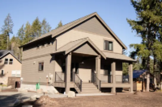 Cozy Packwood Cabin That Sleeps 8!