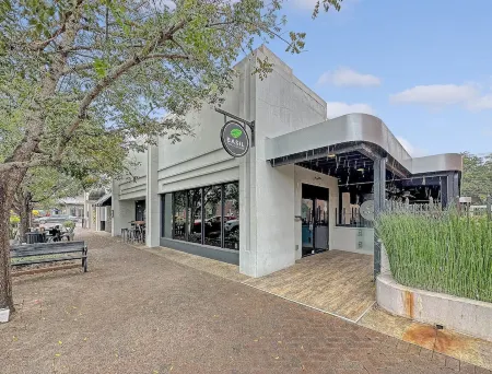 Firefly Cottage in Park Circle now Available! Great backyard close to everything