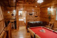 Country Life~ Short stroll to Cosby Creek     No contact check in