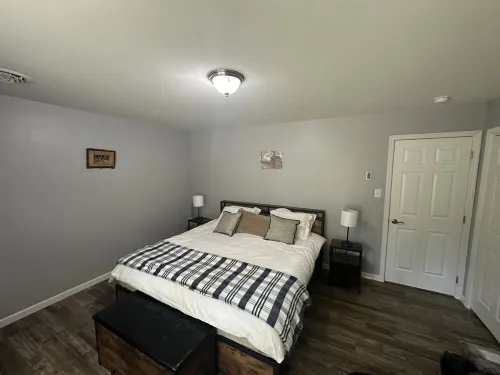Secluded mountain home on over 10 wooded acres, modern, WiFi and pet friendly!