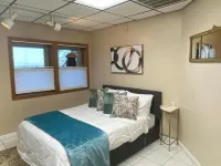 Lara’s Château @ the Radio House, Sleeps 30. Amazing view awaits you!