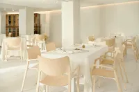 Nelia Sea Breeze - Desayuno