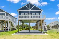 New home only step from the beach!!!