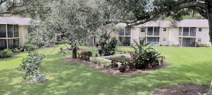 Cute, spacious 2 BR 2 Full BA condo minutes from the beaches Hotels in Largo