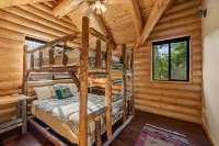 Riverfront Cabin with Hot Tub, Games & Wild Blackberry Trails
