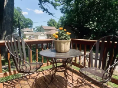 Walking distance to historic Arnold’s Park and West Lake Okoboji 阿諾茲帕克酒店