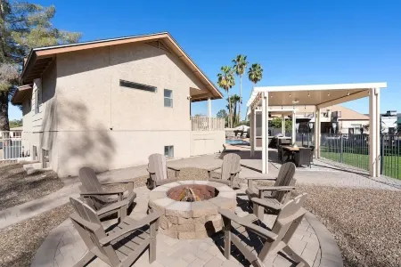 Family Friendly Home on Royal Palms Golf Course