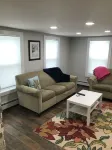Newly Renovated Condo- 15 minutes from Sunday River (Pet-Friendly Hotels near Colby Davis Park N’ Play