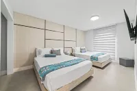 Family Fun House w/ Pool, Games, Sports & BBQ
