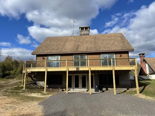 Woof Pack Shack  #3 Hotels in Lewis County