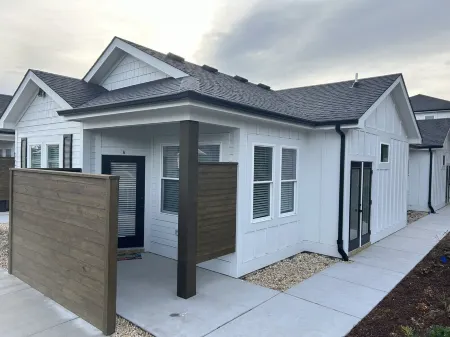 Always About The Beach: Condo near the beach in the heart of Corolla