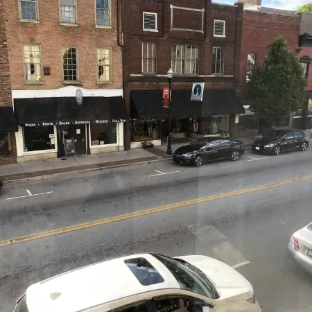 Historic Loft in the ❤️ of Bardstown