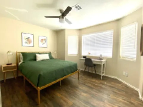 Spanish Villa w/ Pool 福瑞娜麓山酒店