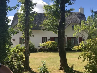 Studio 300m Plage M Hulot, Chemin Côtier, Commerces - St Marc sur Mer Hotels in 